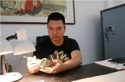 顛覆傳統(tǒng)玉器銷售模式 許旭兵如何借互聯(lián)網(wǎng)實(shí)現(xiàn)翡翠夢(mèng)
